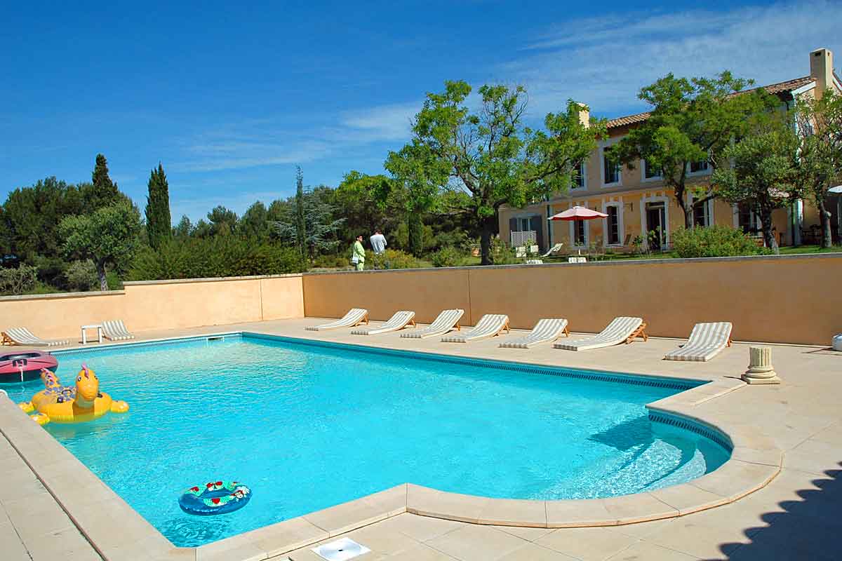 Languedoc Villa with pool sleeps 14